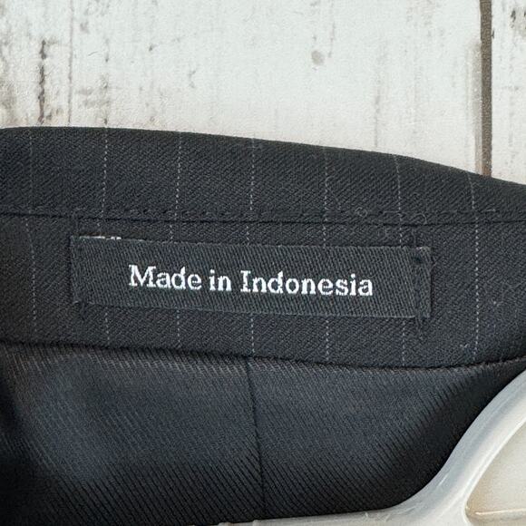 NWT Pronto Uomo Black Pinstripe Wool Platinum 2 Button Blazer Size 44 X-Long - Picture 11 of 16